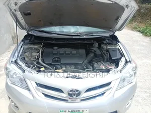Toyota Corolla LE 4dr Sedan (1.8L 4cyl 4A) 2010 Silver