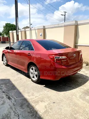 Toyota Camry SE 4dr Sedan (2.5L 4cyl 6A) 2012 Maroon