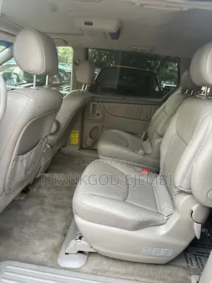 Toyota Sienna XLE Limited 4WD 2008 Gold