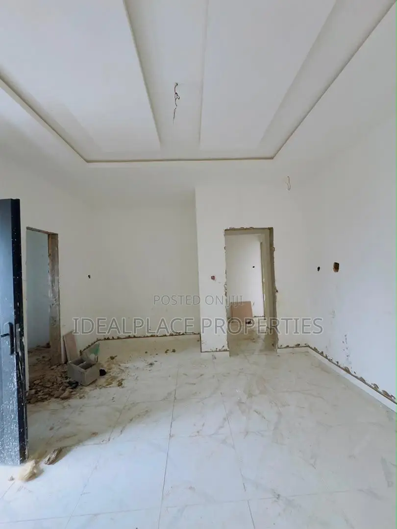 4bdrm Duplex in Berger for sale