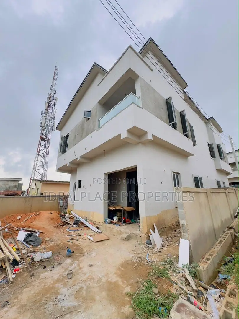 4bdrm Duplex in Berger for sale