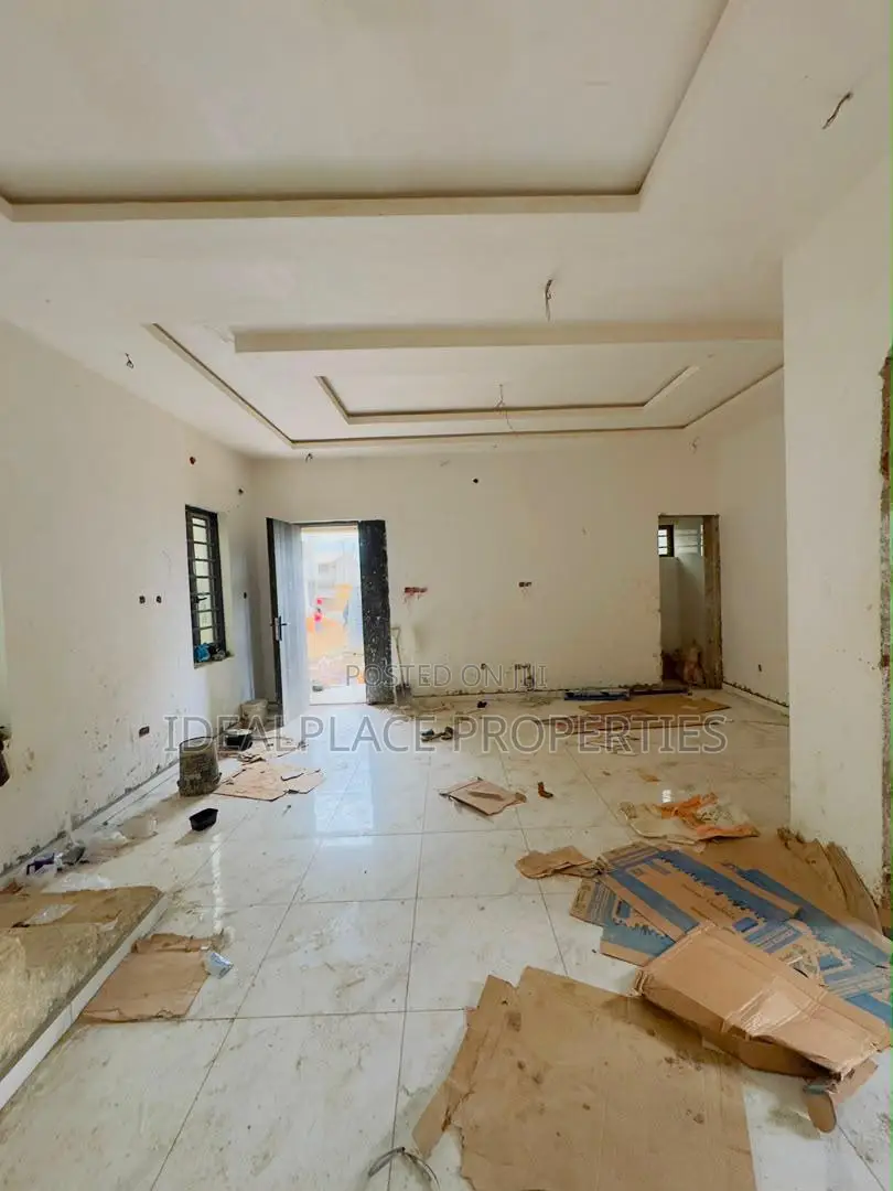 4bdrm Duplex in Berger for sale