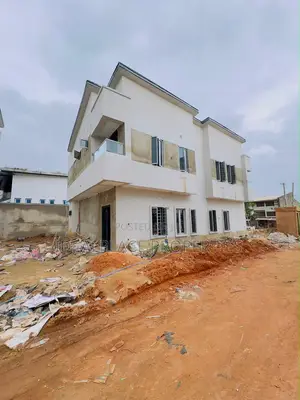 4bdrm Duplex in Berger for sale