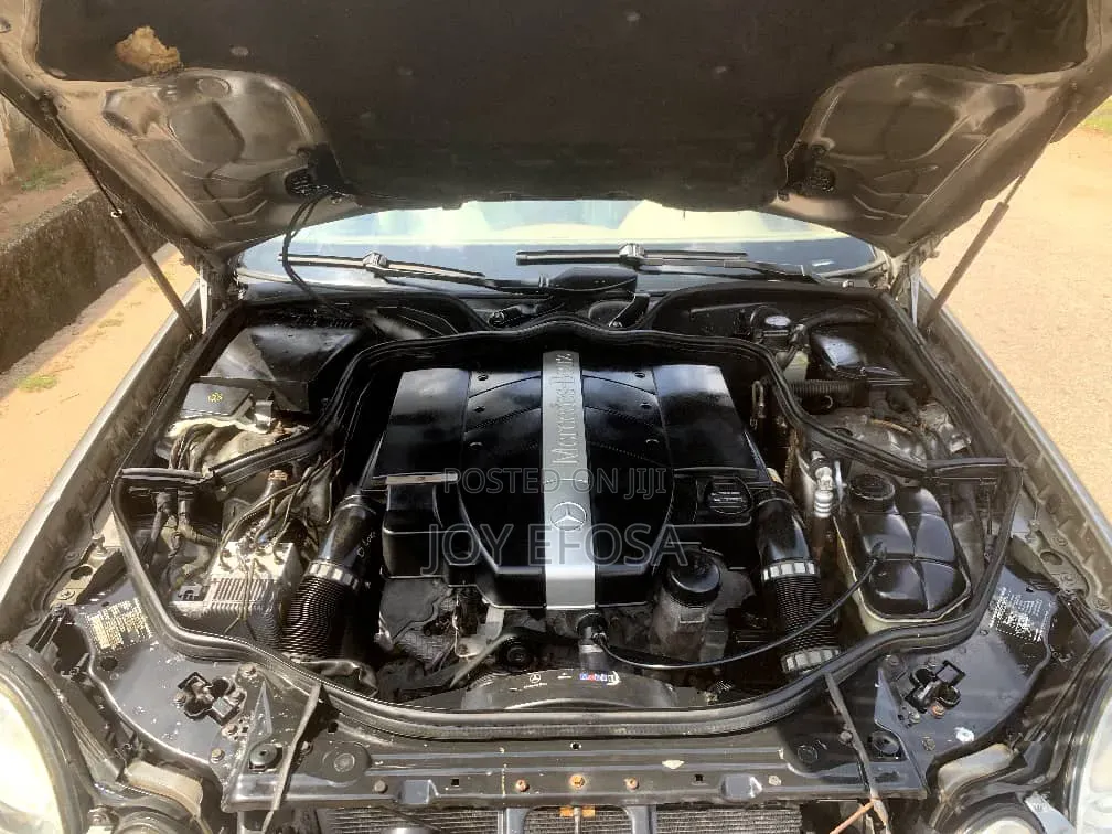 Mercedes-Benz E350 2005 Gray