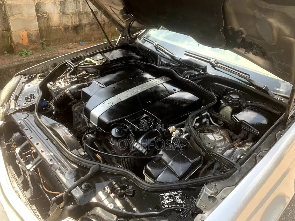 Mercedes-Benz E350 2005 Gray
