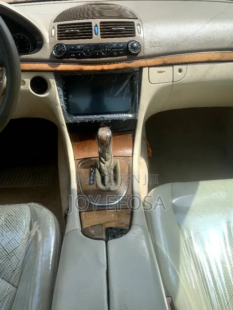 Mercedes-Benz E350 2005 Gray