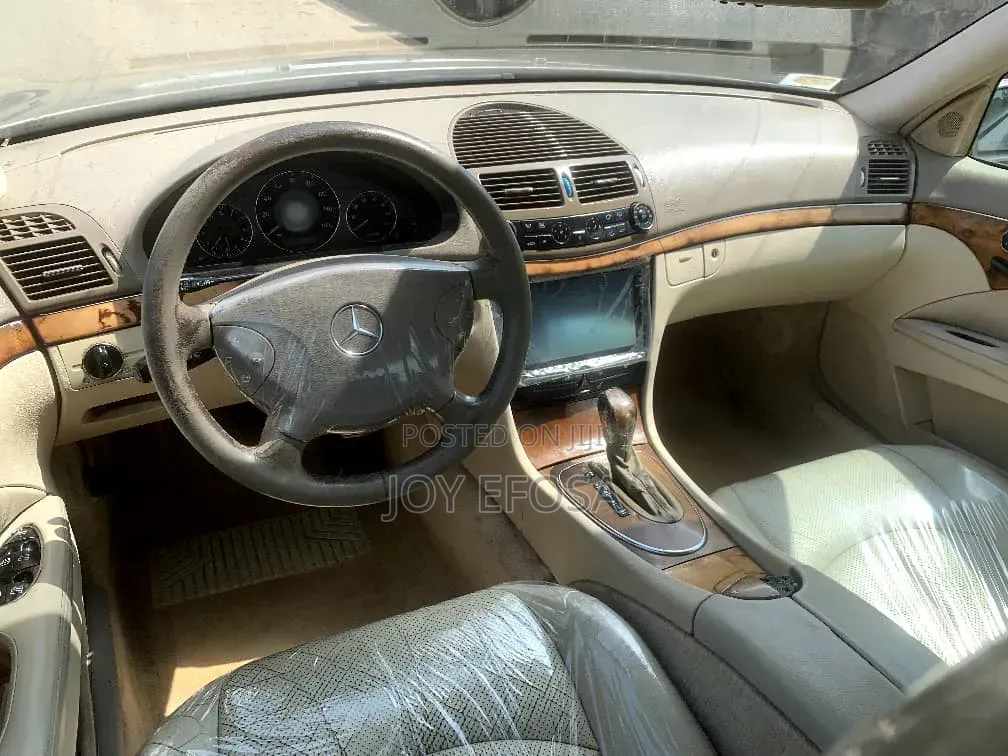 Mercedes-Benz E350 2005 Gray