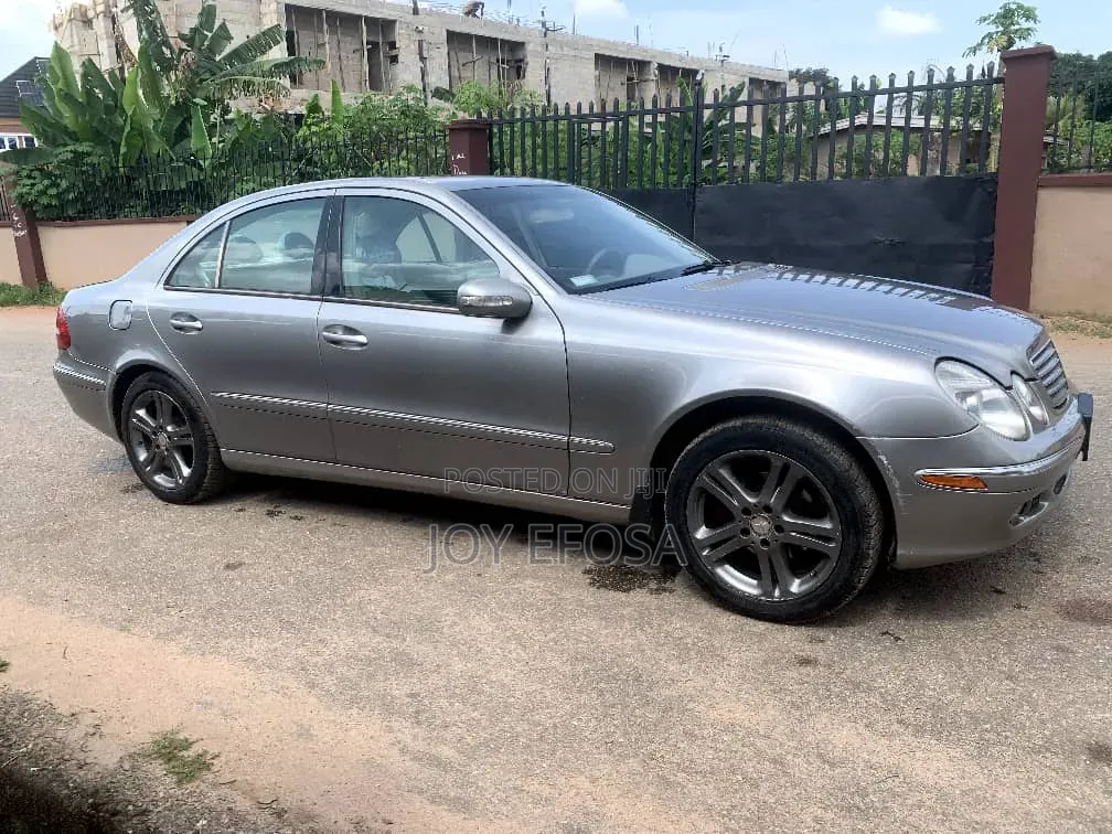 Mercedes-Benz E350 2005 Gray