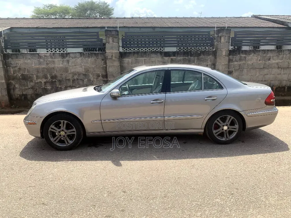 Mercedes-Benz E350 2005 Gray