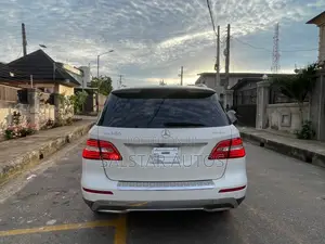 Mercedes-Benz M Class ML 350 4Matic 2013 White