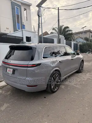 New Li Auto L9 1.5 Hybrid AWD 2025