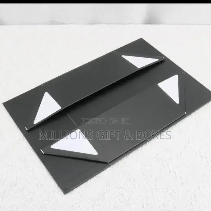 Collapsible Gift Boxes