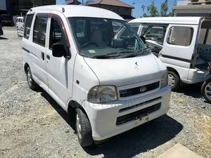 Daihatsu Hijet 2000 White