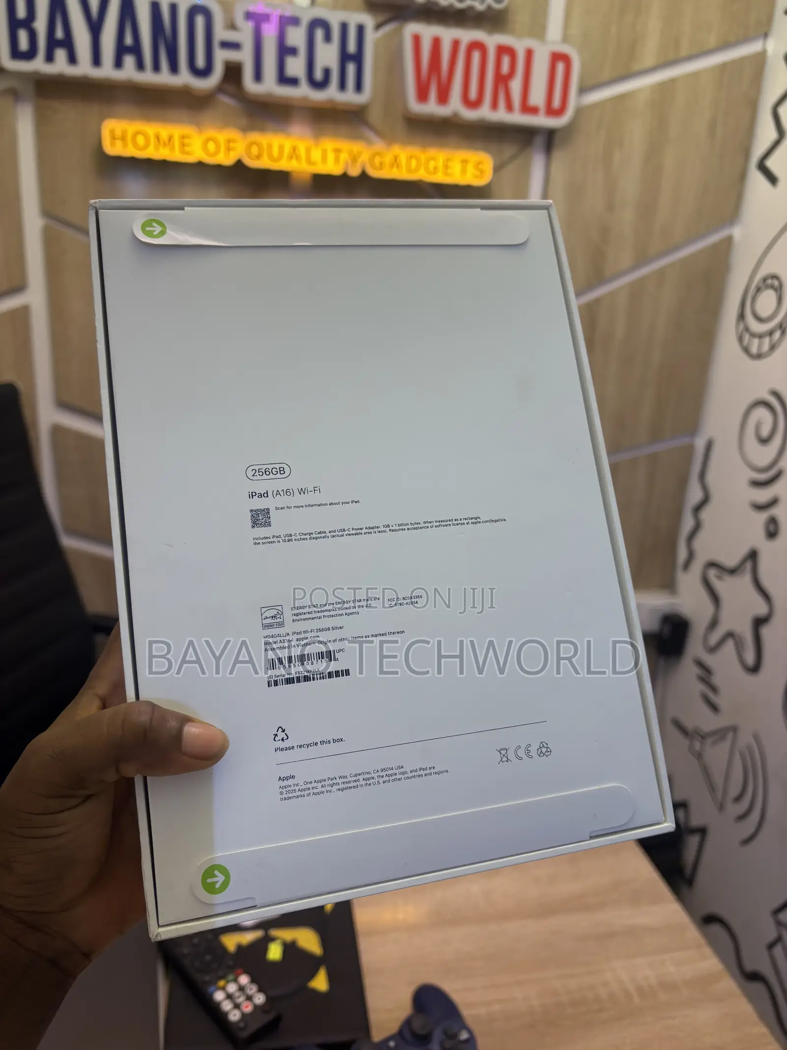 New Apple iPad (2025) 256 GB Silver