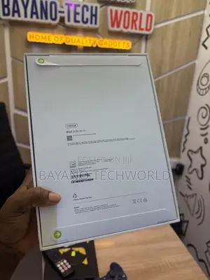 New Apple iPad (2025) 256 GB Silver