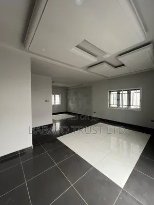 3bdrm Duplex in Lekki Phase 1 for rent