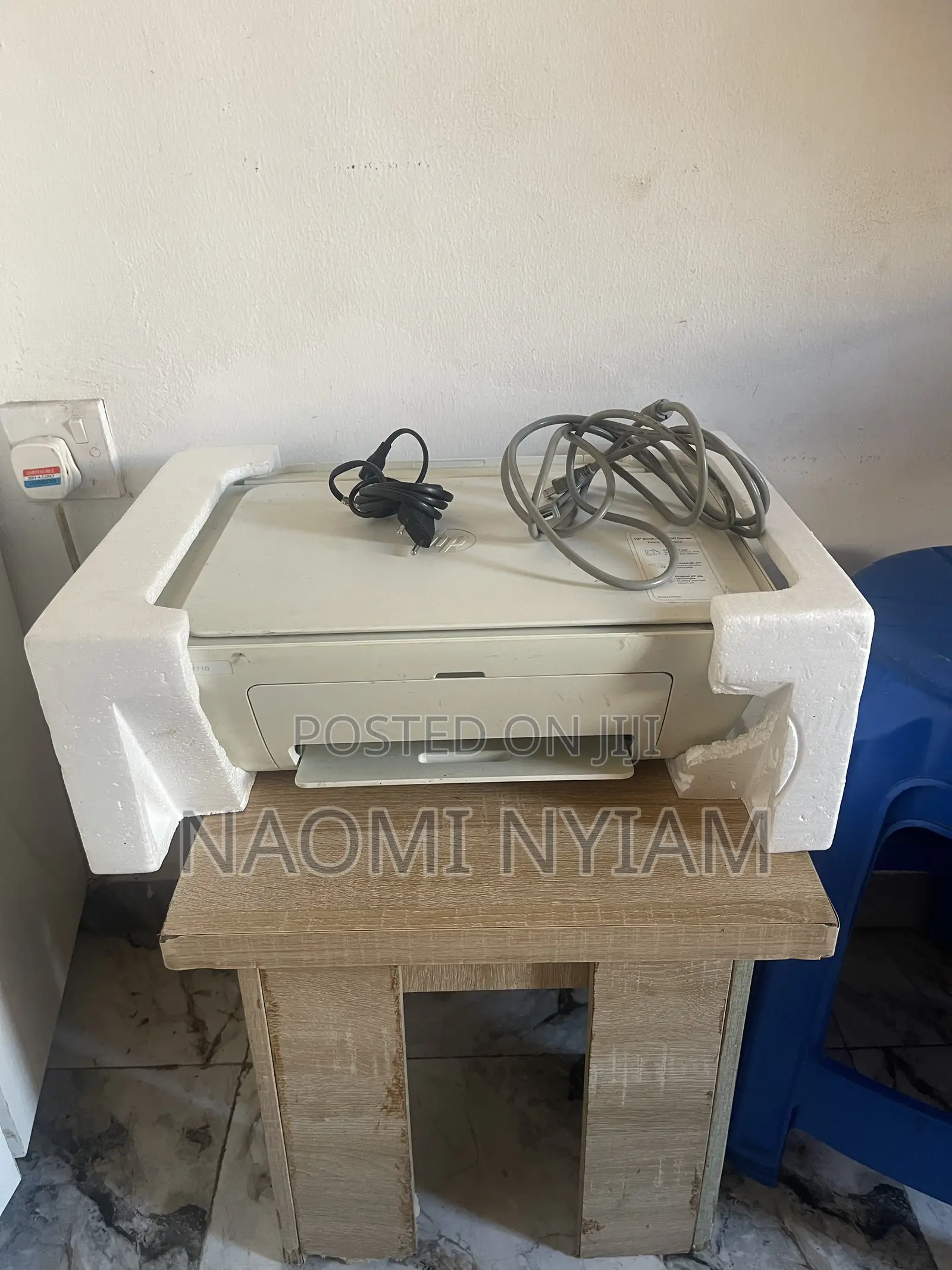 HP Deskjet 2710 Printer