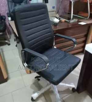 Executive Swivel Office Chair