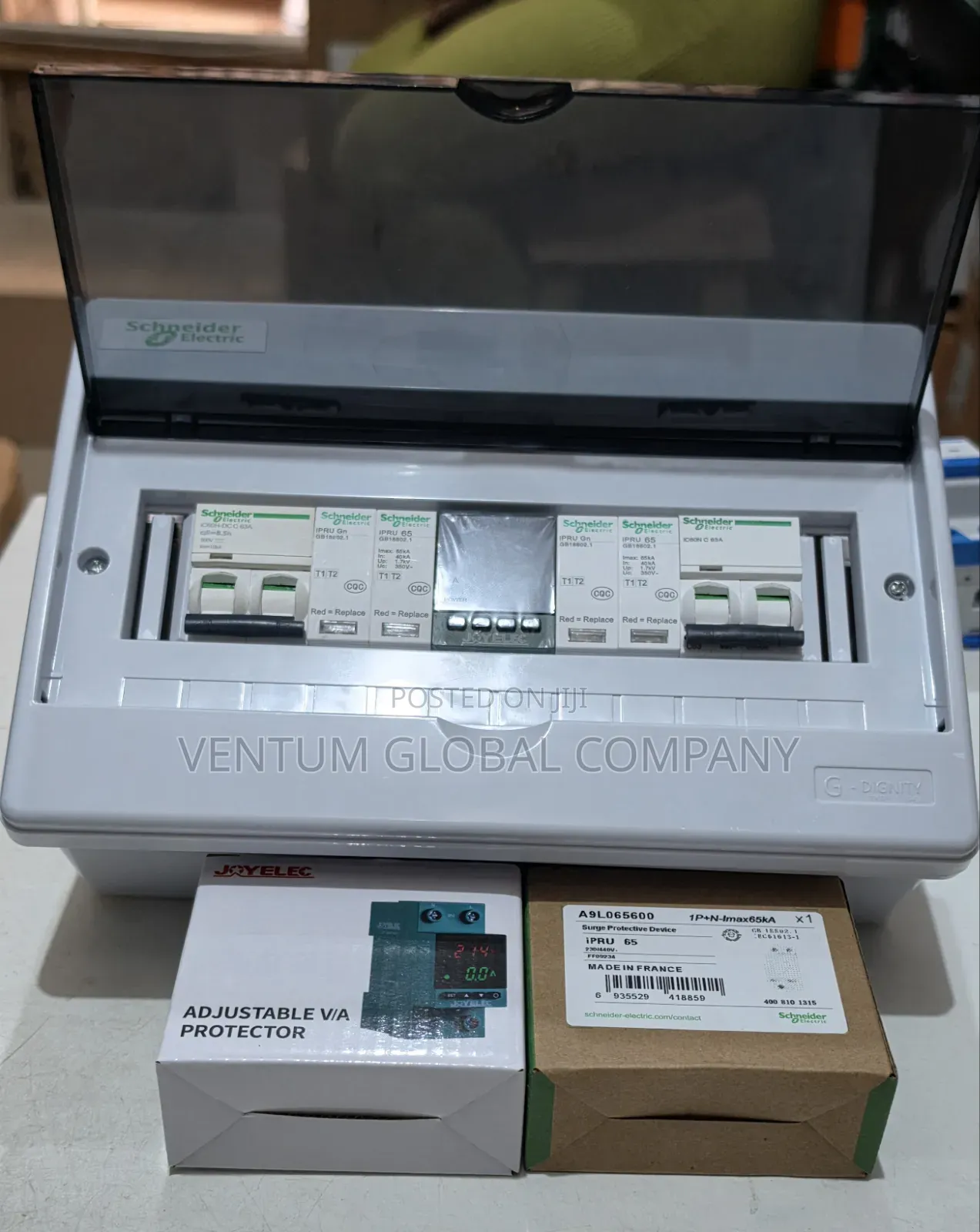 Schneider Solar Protection Box