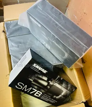 Shure Sm7b Legendary Dynamic Microphone