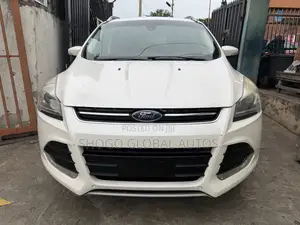 Ford Escape Titanium 4dr SUV (1.6L 4cyl Turbo 6A) 2015 White
