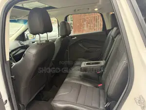 Ford Escape Titanium 4dr SUV (1.6L 4cyl Turbo 6A) 2015 White