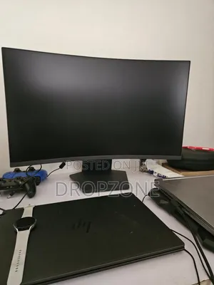 LG 27GS60QC 27” UltraGearTM QHD, 1ms, 180Hz Curved Gaming Monitor