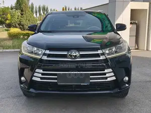 Toyota Highlander 2018 Blue