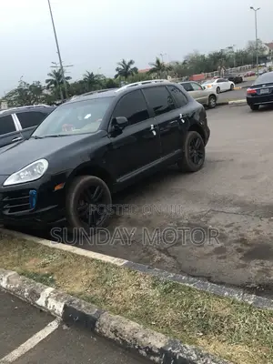 Porsche Cayenne GTS 2010 Black