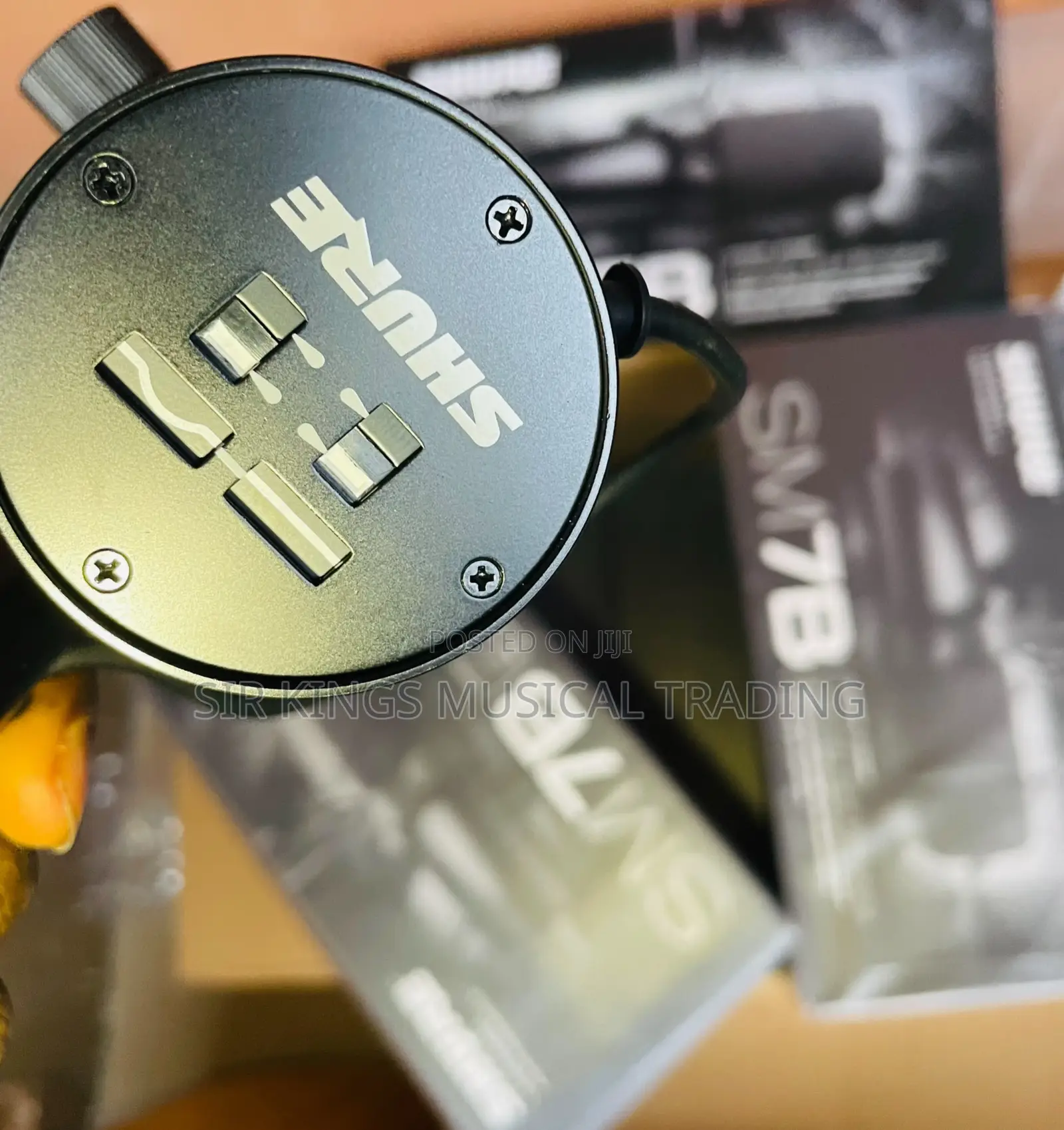 Shure Sm7b Dynamic Studio Microphone