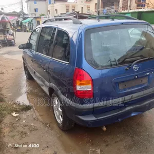 Opel Zafira 2002 Blue