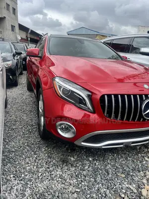 Mercedes-Benz GLA-Class 2016 Red