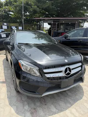 Mercedes-Benz GLA 250 2017 Black