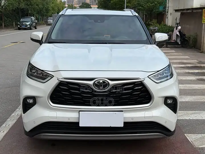 Toyota Highlander 2022 White