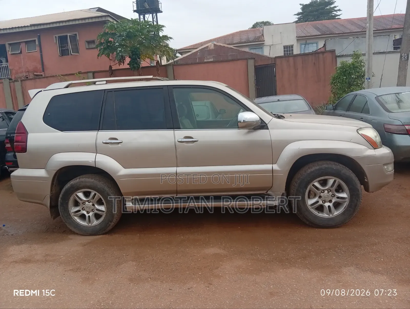 Lexus GX 470 2008 Gold