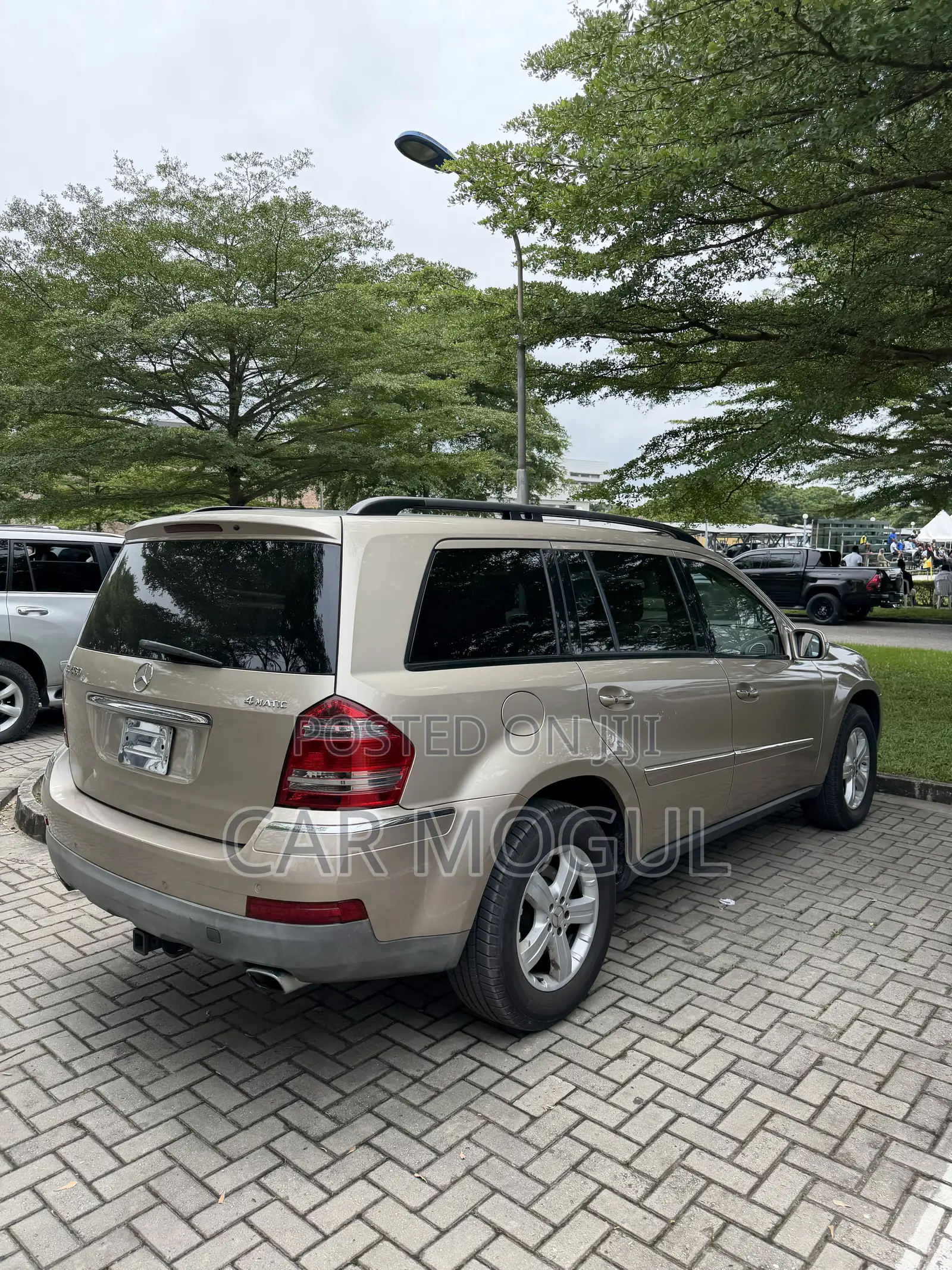 Mercedes-Benz GL-Class GL 450 2007 Gold