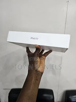 New Apple iPad Air 128 GB Blue