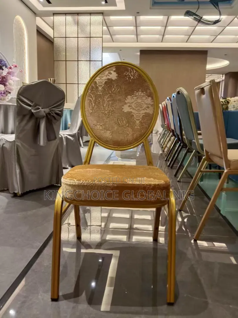 O Back Events Chairs