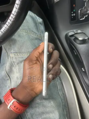 Apple iPhone 7 32 GB Silver