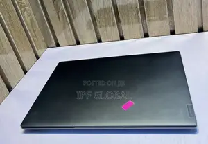 Laptop Lenovo 32GB AMD Ryzen 9 SSD 1T