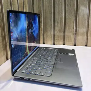 Laptop Lenovo 32GB AMD Ryzen 9 SSD 1T