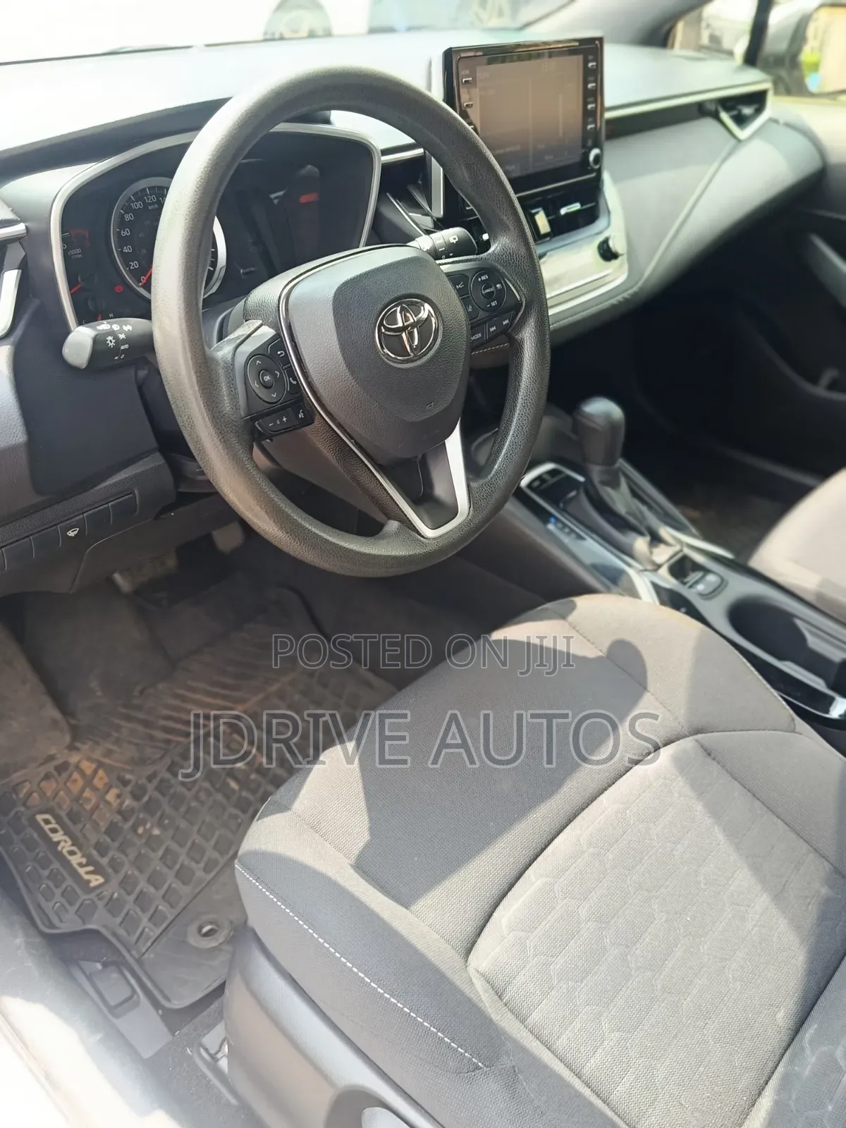 Toyota Corolla SE 2020 Silver