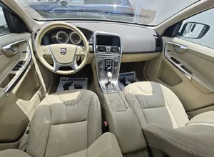 Volvo XC60 3.2 Premier AWD 2013 White