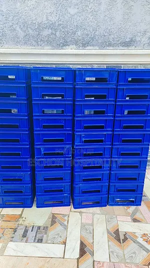 Multi Purpose Stackable Plastic Crates/ Rack