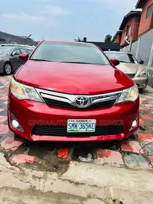 Toyota Camry XLE V6 4dr Sedan (3.5L 6cyl 6A) 2013 Red