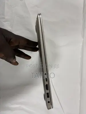 Laptop Asus Vivobook 15 8GB Intel Core i7 SSD 1T