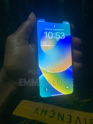 Apple iPhone X 64 GB White