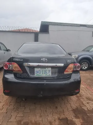 Toyota Corolla 2012 Black