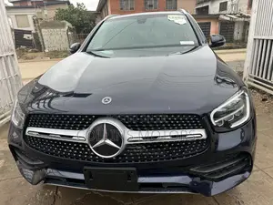 Mercedes-Benz GLC-Class 2021 Blue