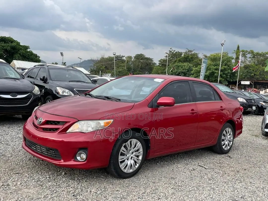 Toyota Corolla 2013 Red